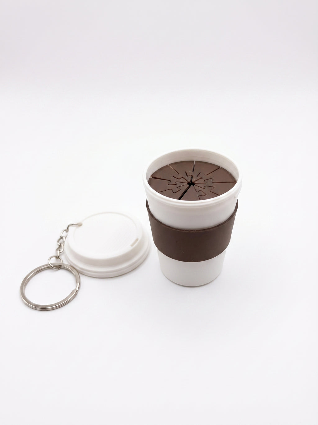 Coffee Cup Surprise — Porta-Chaves Miniatura | Cobra Articulada Escondida